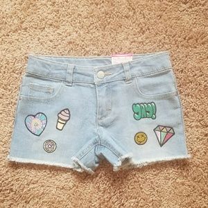 NWT Total Girl Light Wash Patched Shorts Size 5